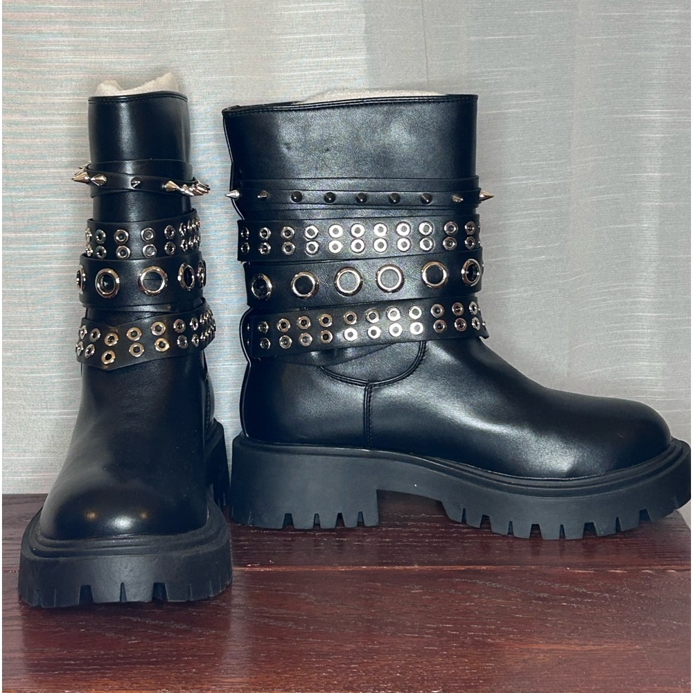 Azalea Wang Precision Black Hardware Embellished Booties Size 7.5